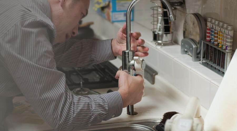 Local tankless water heater installation in Lonedell, MO